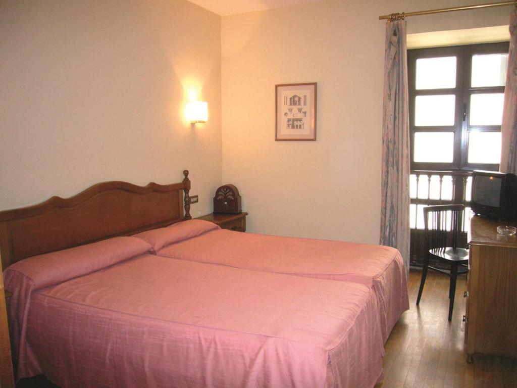 La Casona De Jovellanos酒店2*